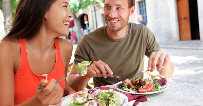 Cena fuori: come risparmiare