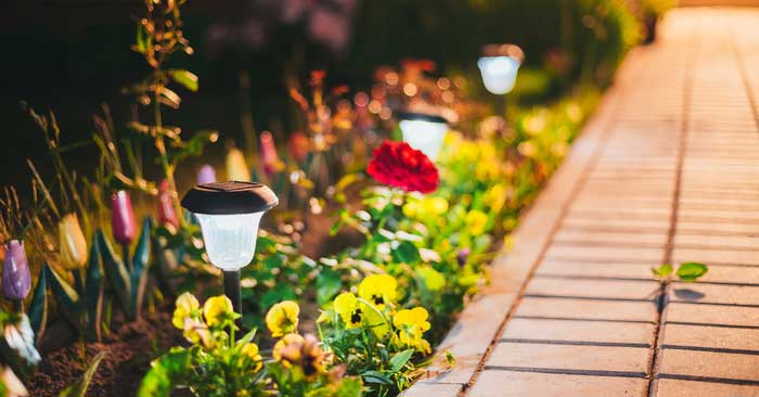 Come risparmiare nell'illuminazione giardino