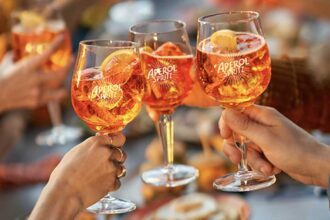 Vinci calici Aperol Spritz