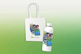 Kit Toy Story 5 con borraccia e shopper in palio nel concorso Eni Plenitude